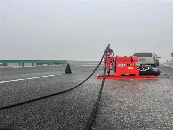 源城马路路基路面开裂下沉注浆加固灌浆